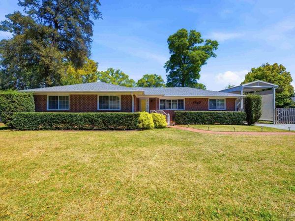 3920 Dunwody Dr, Pensacola, FL 32503