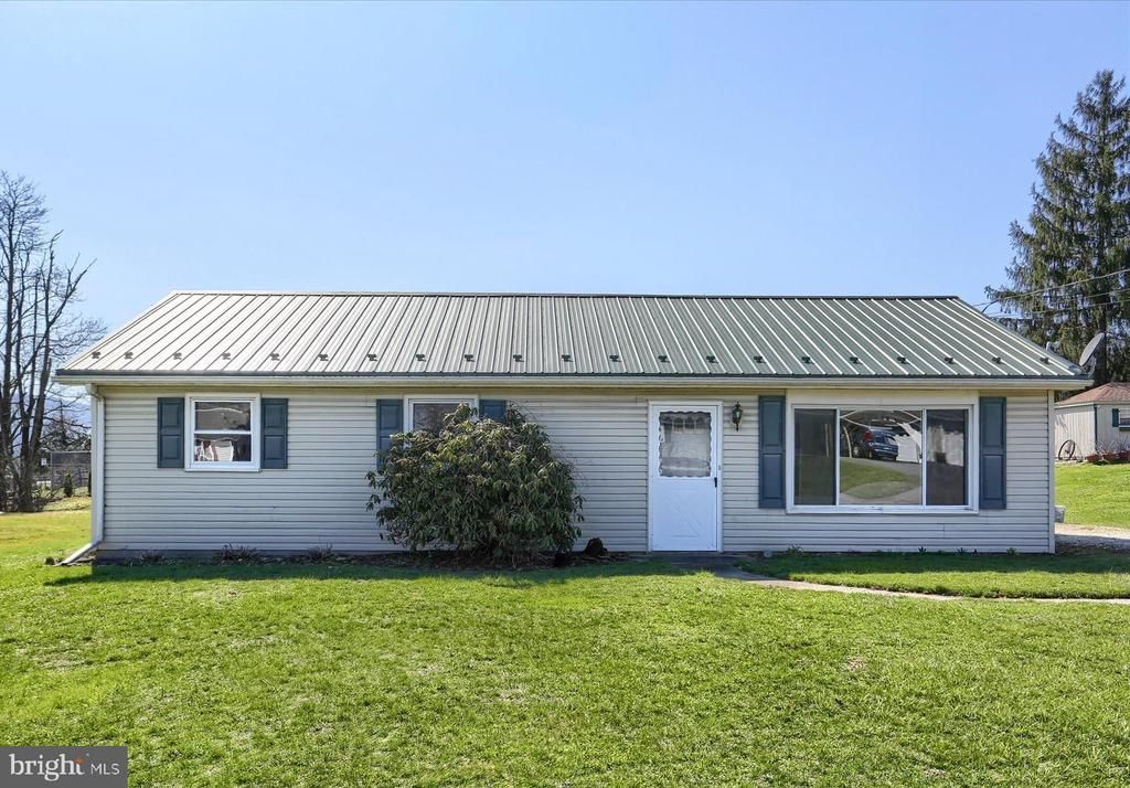 77 TEXS PARK DRIVE, THOMPSONTOWN, PA 17094