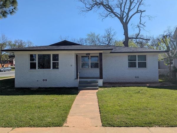 100 W Hull Street, Denison, TX 75021