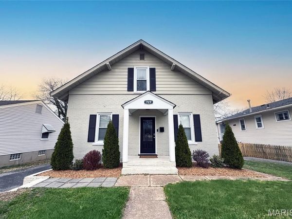 729 Luckystone Avenue , St Louis, MO 63122