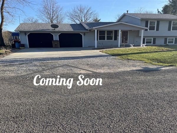 1014 E Mill Street , Staunton, IL 62088