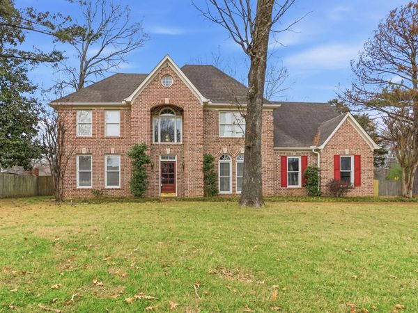 219 NORTHCROSS PL W, Collierville, TN 38017