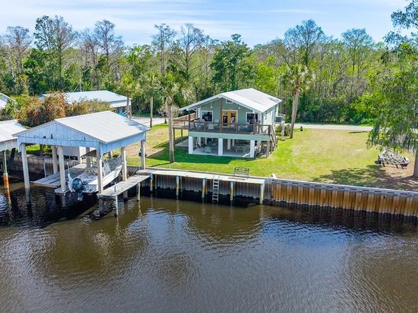 364 SE 256th St, Suwannee, FL 32692