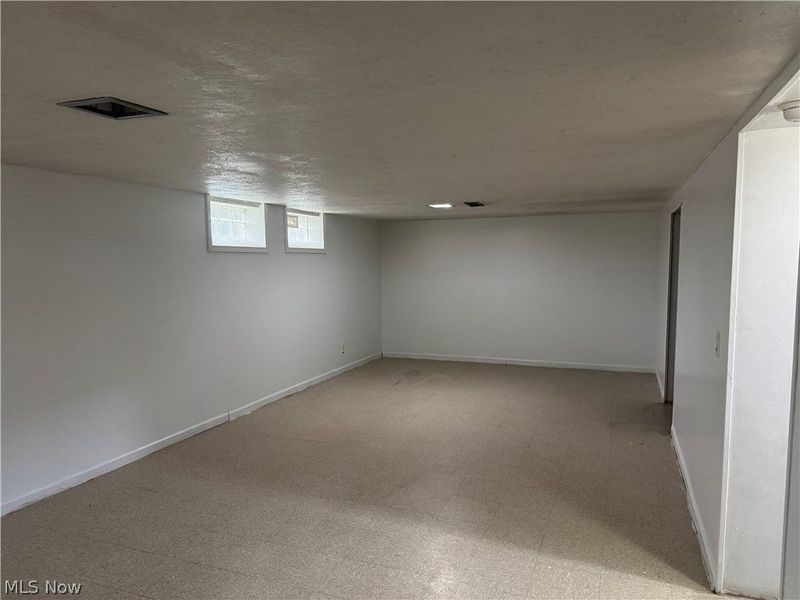 4569 W 144th Street , Cleveland, OH 44135 Photo 34