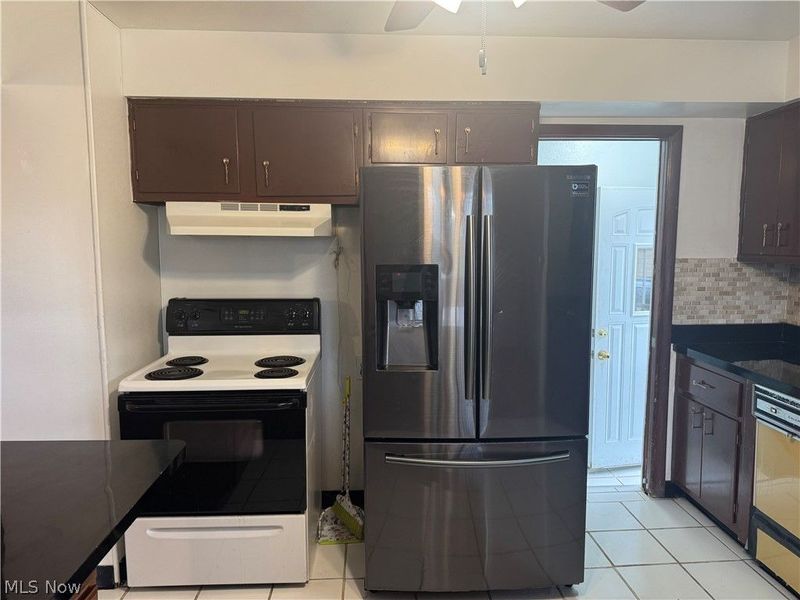 4569 W 144th Street , Cleveland, OH 44135 Photo 4