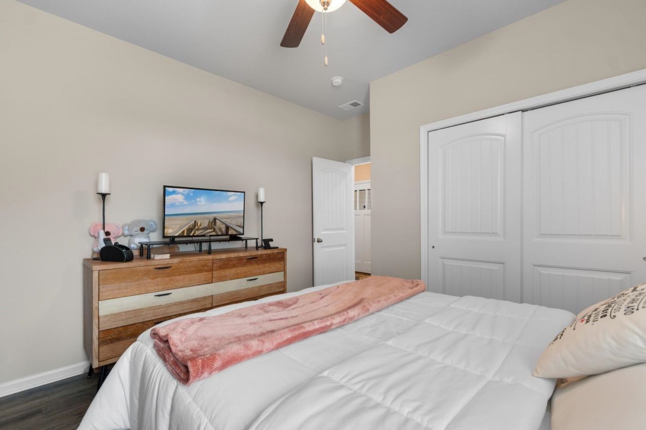 1346 Tessera Way  Photo 24