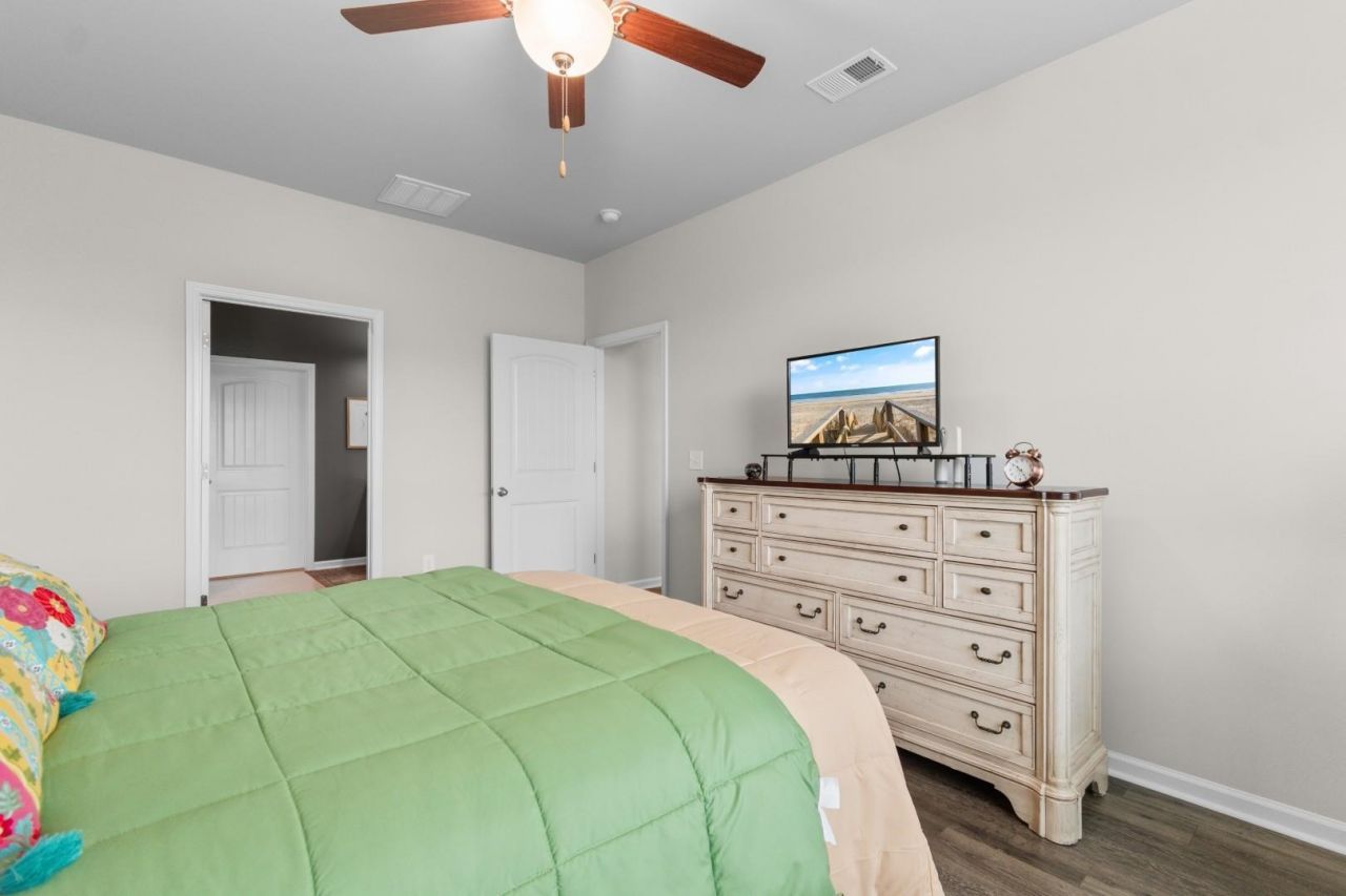 1346 Tessera Way  Photo 7