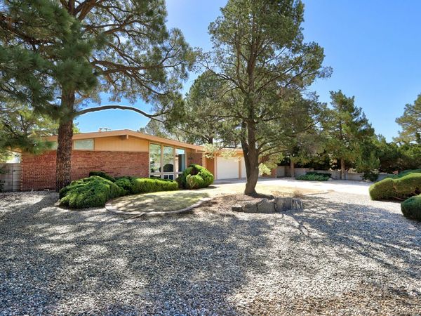 9818 Greene Avenue NW, Albuquerque, NM 87114