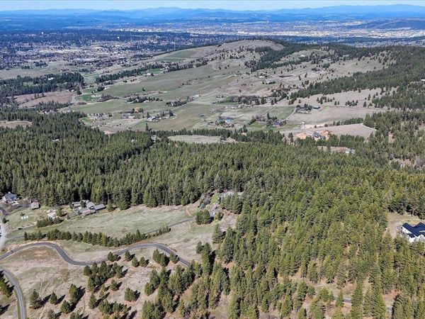 6707 E Sagewood Ln, Spokane, WA 99223