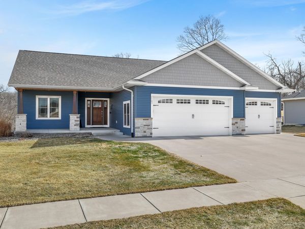 1703 Bridger Dr, Holmen, WI 54636