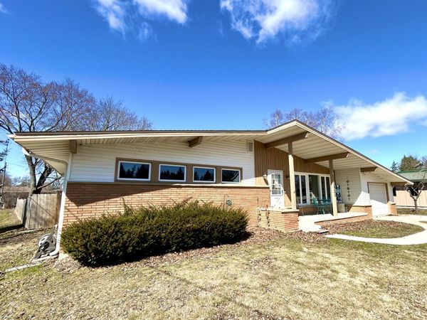 1521 Stark St, Kewaskum, WI 53040