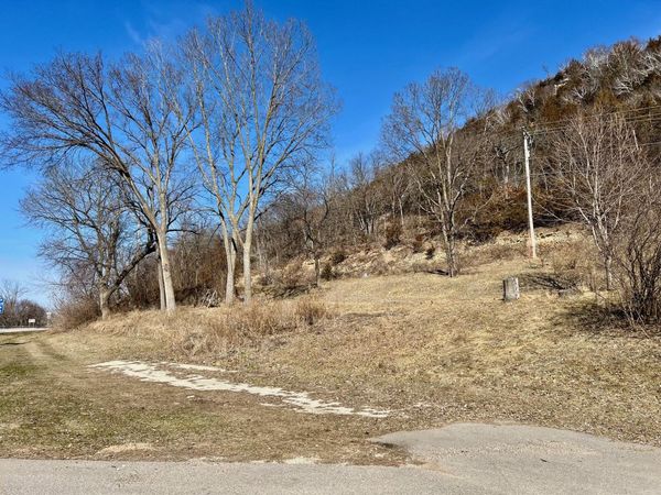 190 Pine St, Ferryville, WI 54628