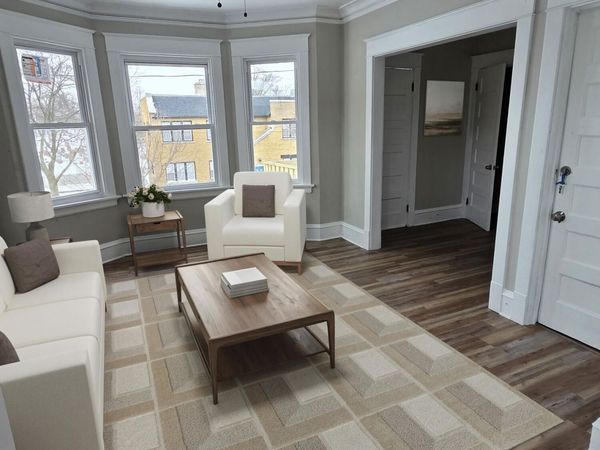 3266 N 17th St, Milwaukee, WI 53206