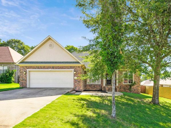 13 Savannah Court, Cabot, AR 72023