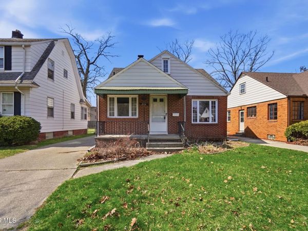 2731 Latonia Boulevard, Toledo, OH 43606