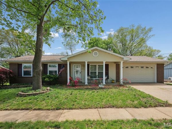 2772 Cliffwood Trail, Unincorporated, MO 63129