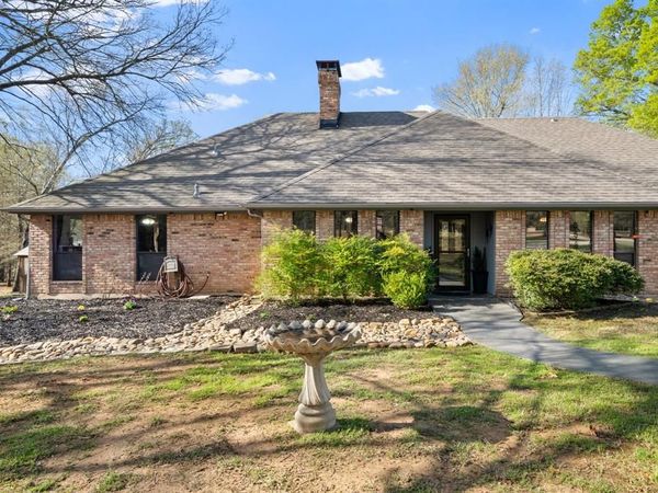 206 County Road 43340, Paris, TX 75462