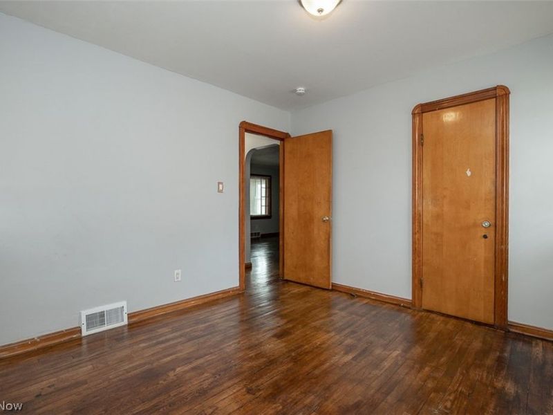 12010 Longmead Avenue, Cleveland, OH 44135 Photo 10