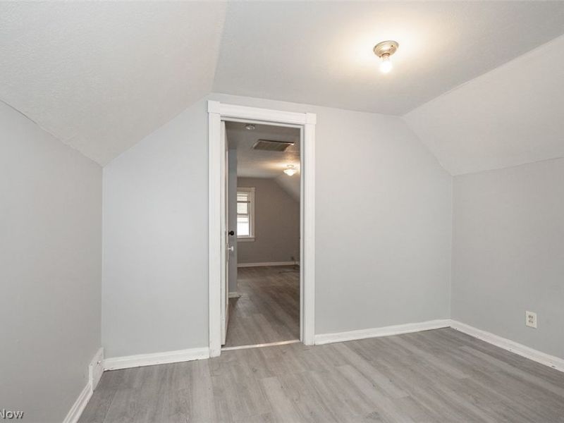 12010 Longmead Avenue, Cleveland, OH 44135 Photo 17