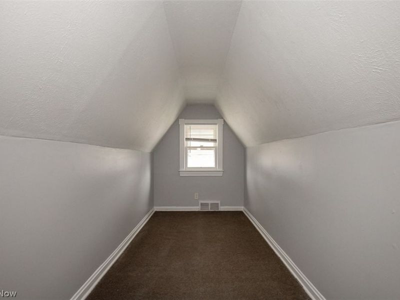 12010 Longmead Avenue, Cleveland, OH 44135 Photo 18