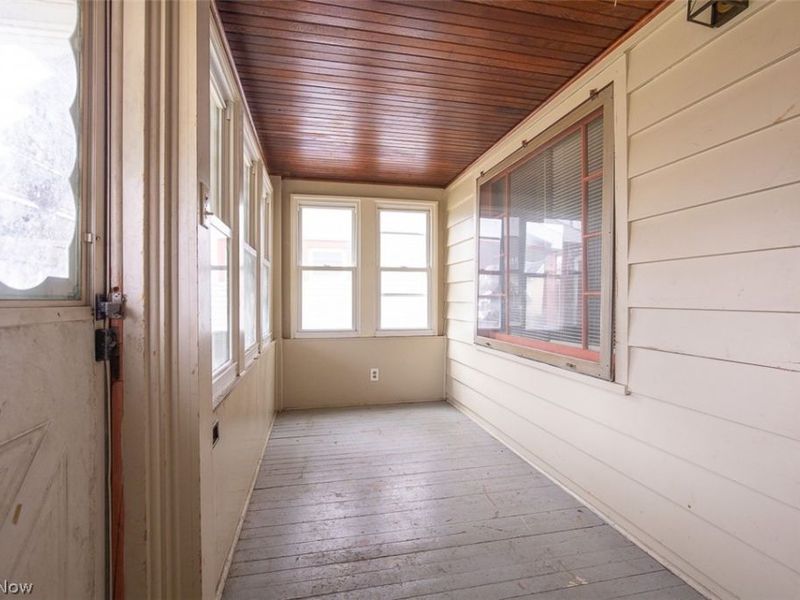 12010 Longmead Avenue, Cleveland, OH 44135 Photo 2