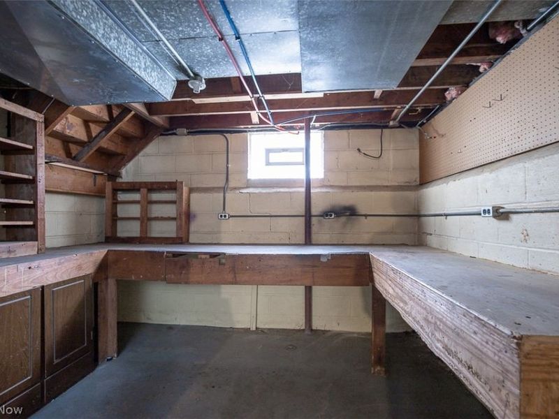 12010 Longmead Avenue, Cleveland, OH 44135 Photo 24