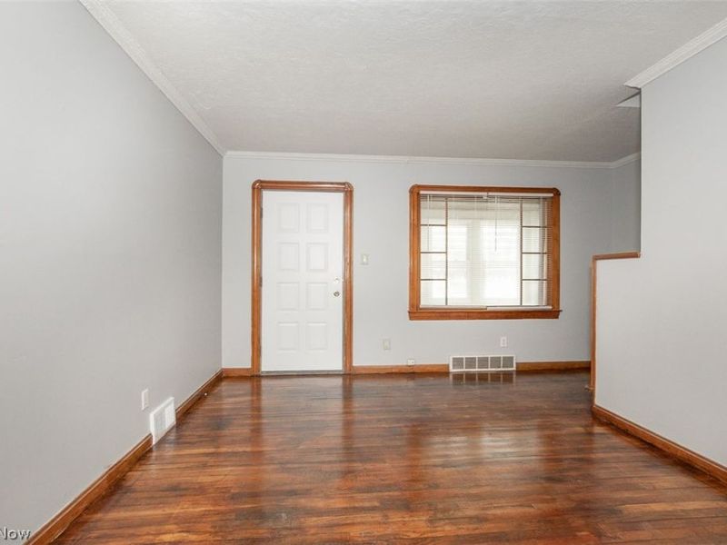 12010 Longmead Avenue, Cleveland, OH 44135 Photo 4