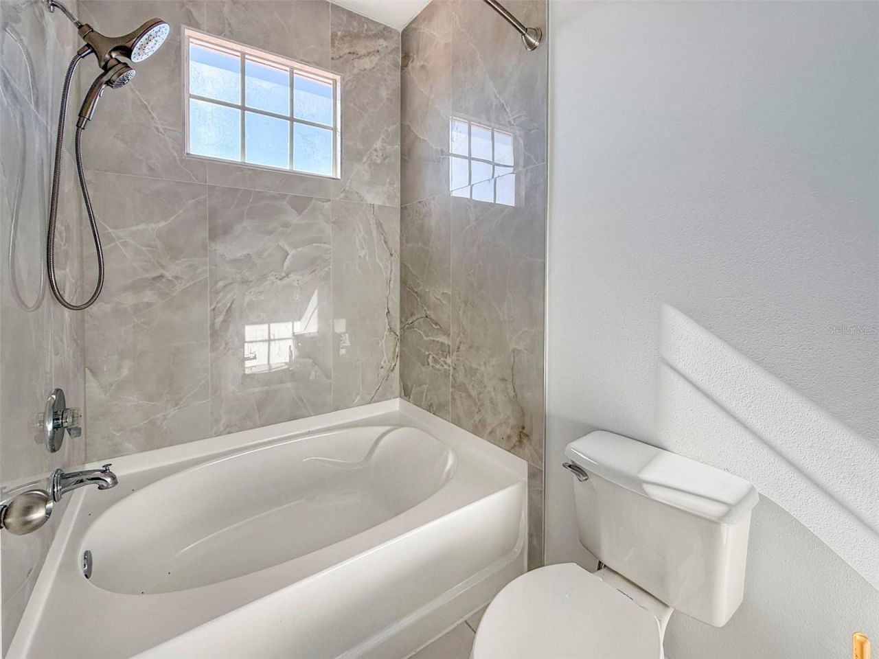 4980 Baraldi Circle, Unit 17-208, Sarasota, FL 34235 Photo