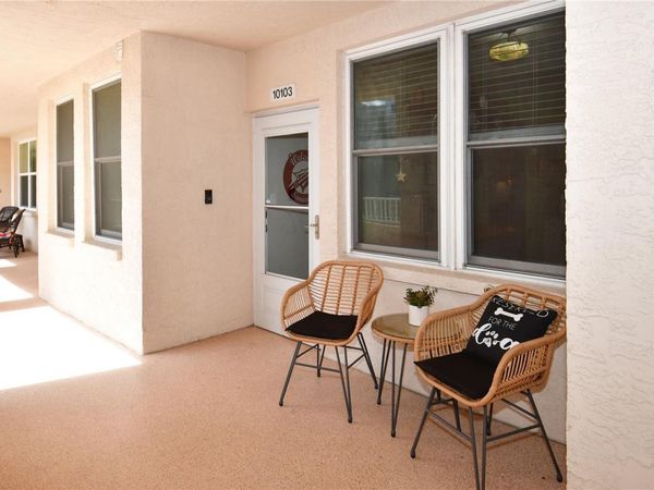 6425 SHORELINE DRIVE , Unit 10103, ST PETERSBURG, FL 33708