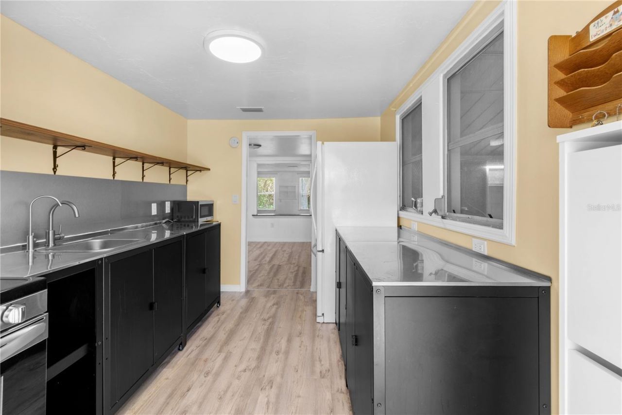 2303 45th Street E, Bradenton, FL 34208 Photo