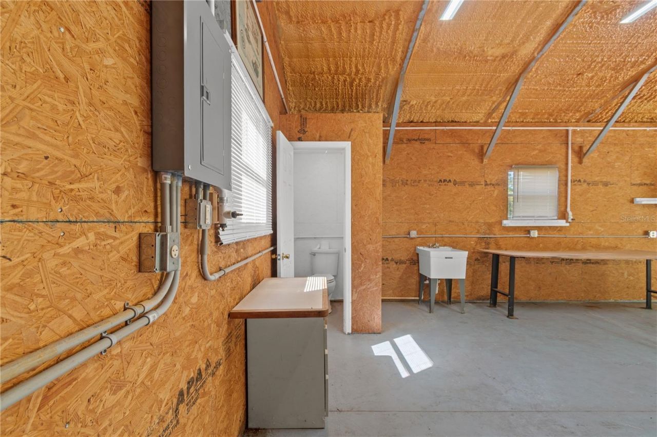 2303 45th Street E, Bradenton, FL 34208 Photo