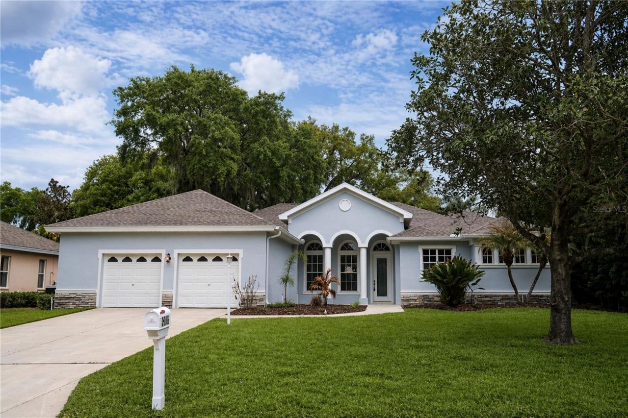 2906 Sutton Oaks Court, Plant City, FL 33566 Main Photo