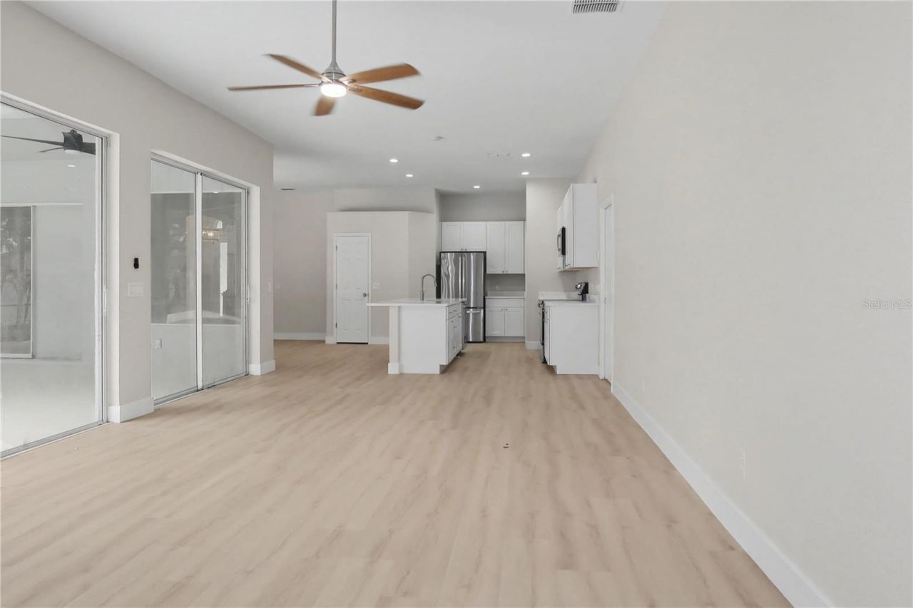 2906 Sutton Oaks Court, Plant City, FL 33566 Photo