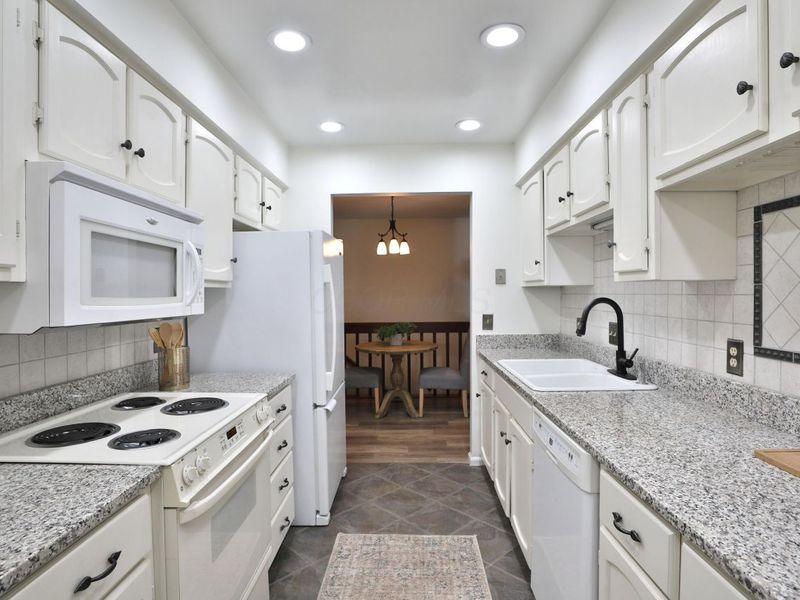 3128 Rivermill Drive, Columbus, OH 43220 Photo 15