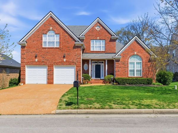 5212 Ravens Glen , Nashville, TN 37211