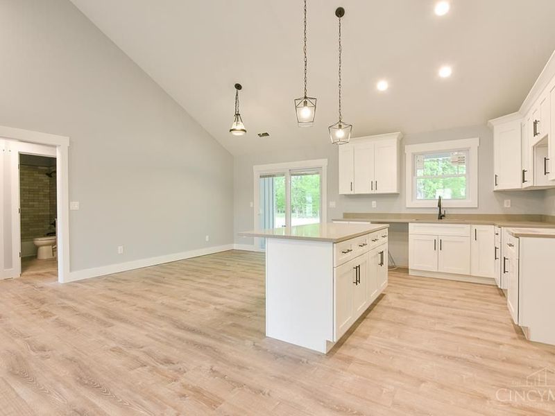 1542 Denny Drive, Pierce Twp, OH 45102 Photo 13