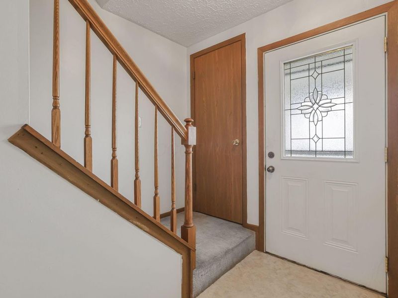 6806 Bennell Drive, Reynoldsburg, OH 43068 Photo 12