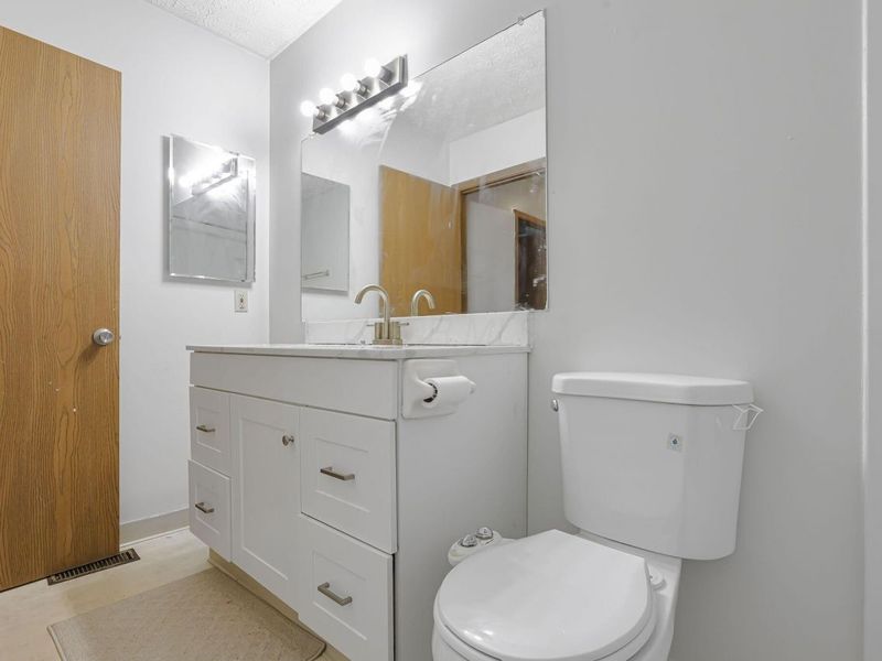 6806 Bennell Drive, Reynoldsburg, OH 43068 Photo 32