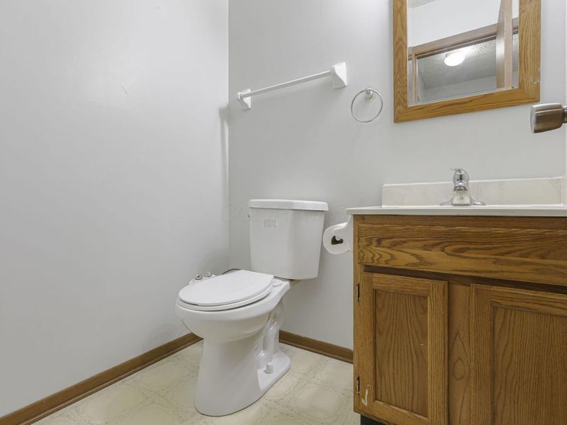 6806 Bennell Drive, Reynoldsburg, OH 43068 Photo 33