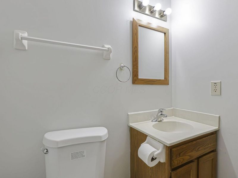 6806 Bennell Drive, Reynoldsburg, OH 43068 Photo 34