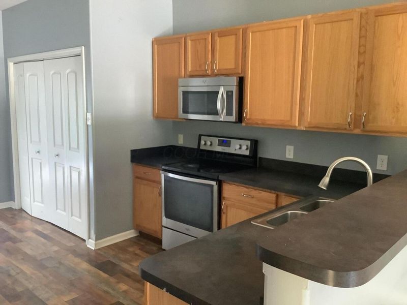 695 Perilous Place , Unit 1, Galloway, OH 43119 Photo 4