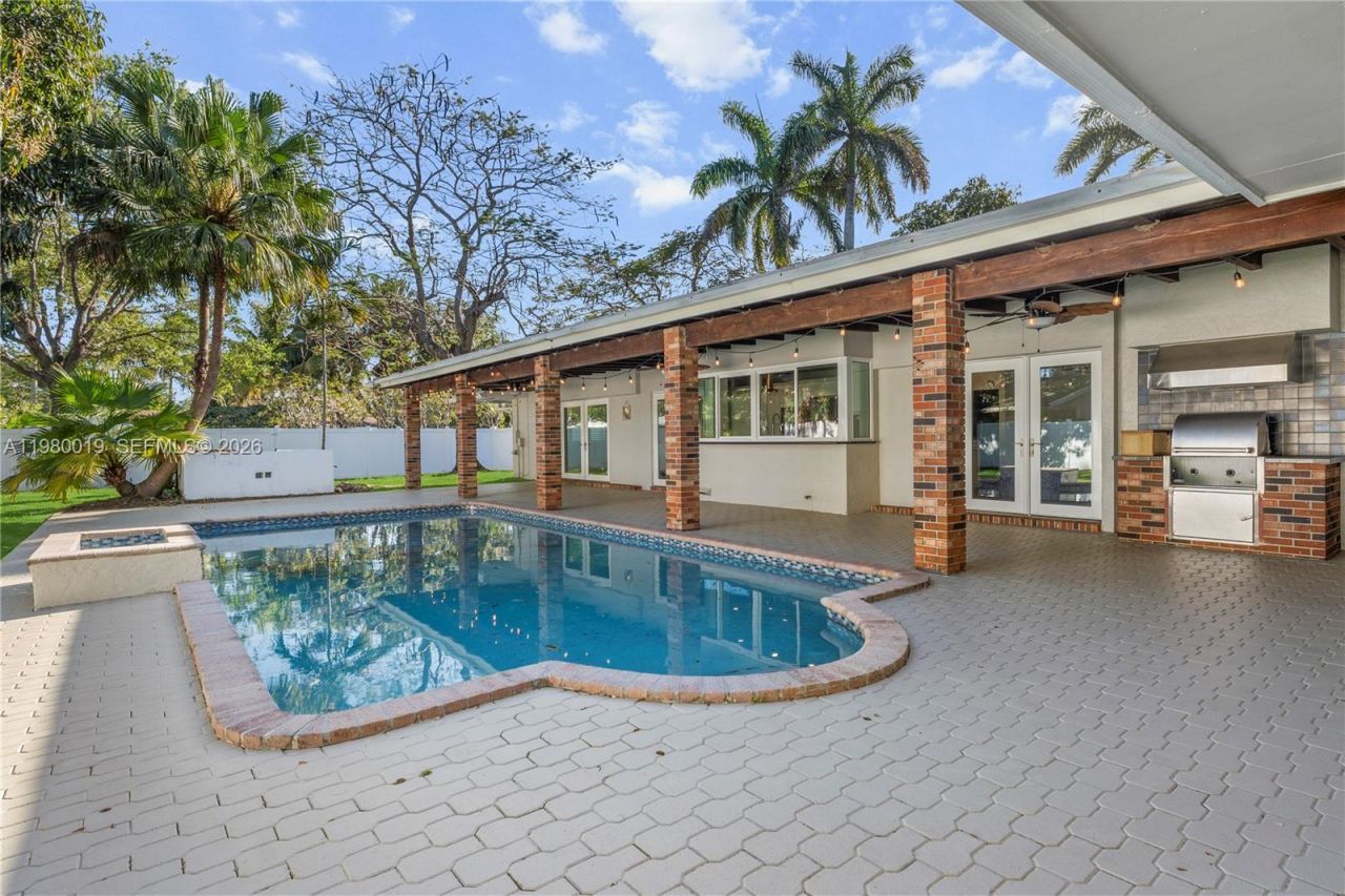 16141 SW 83rd Ave, Palmetto Bay, FL 33157 Photo