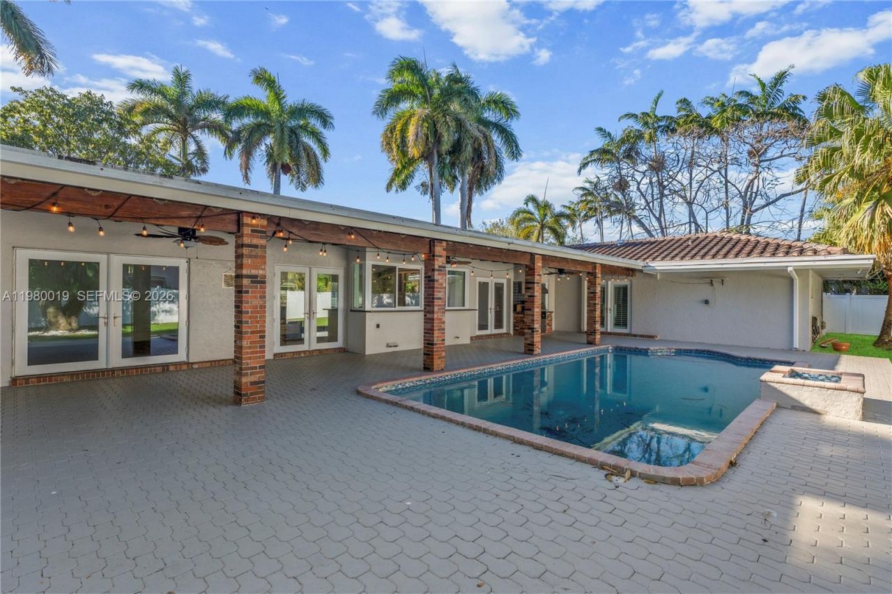 16141 SW 83rd Ave, Palmetto Bay, FL 33157 Photo