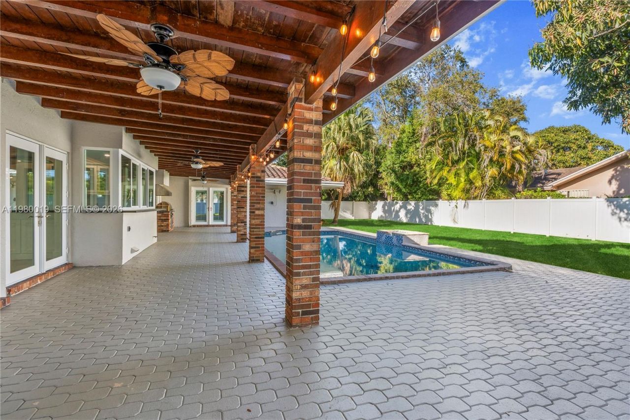 16141 SW 83rd Ave, Palmetto Bay, FL 33157 Photo