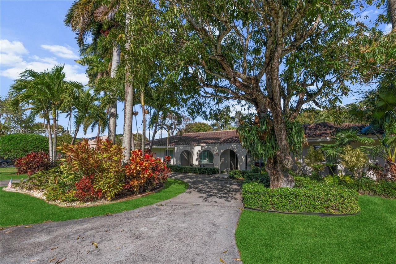 16141 SW 83rd Ave, Palmetto Bay, FL 33157 Photo