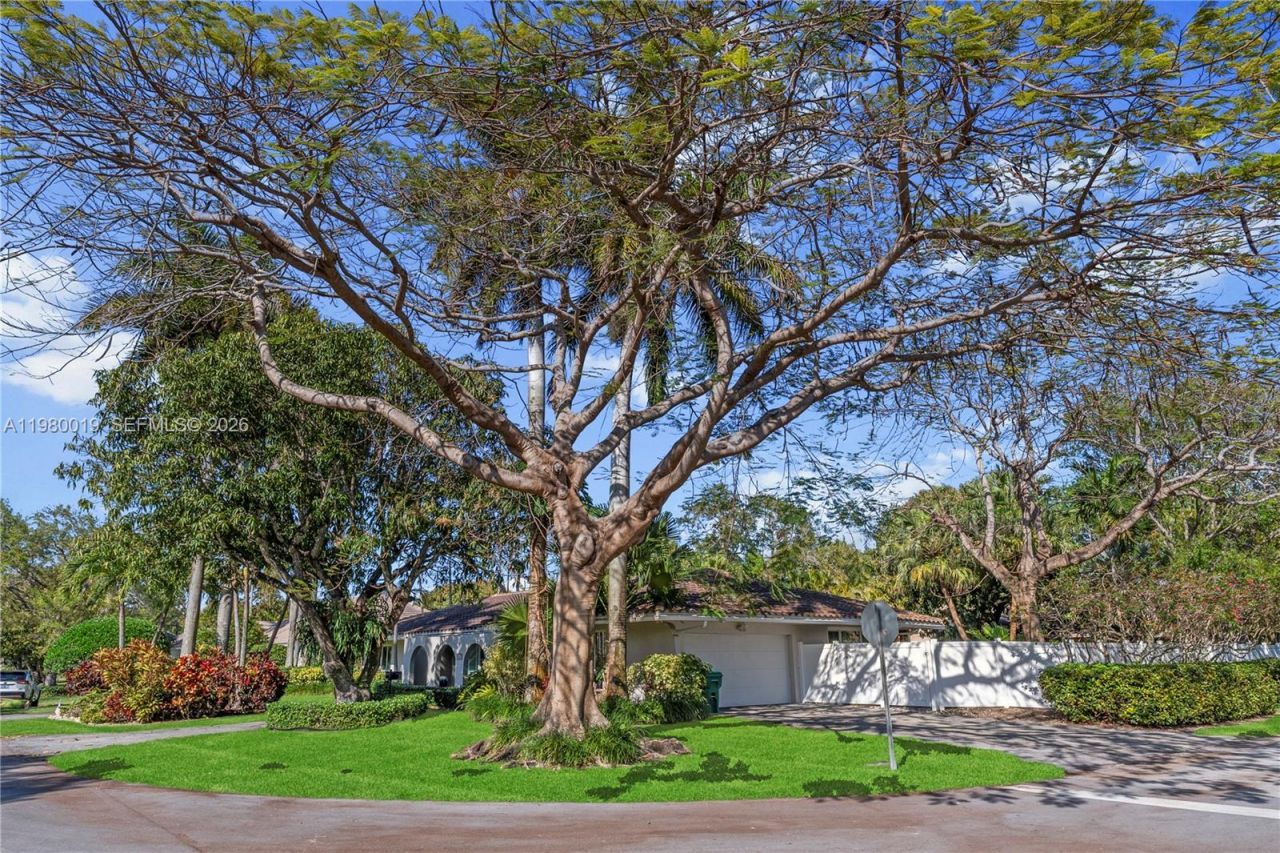 16141 SW 83rd Ave, Palmetto Bay, FL 33157 Photo