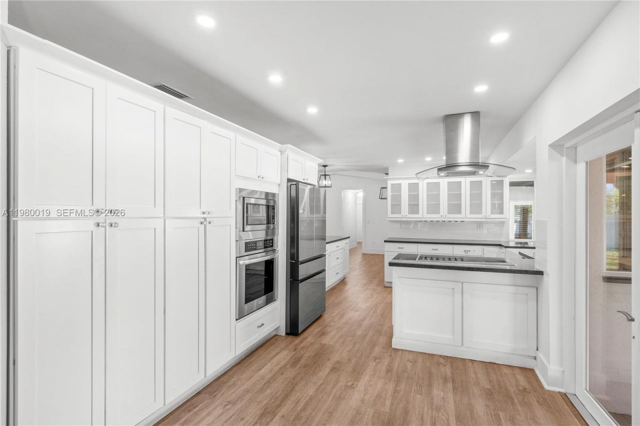 16141 SW 83rd Ave, Palmetto Bay, FL 33157 Photo