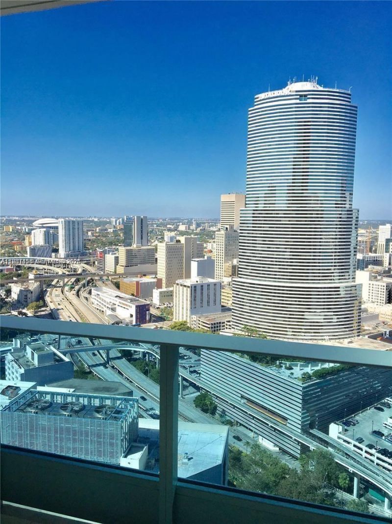 200 Biscayne Boulevard Way, Unit 3712, Miami, FL 33131 Photo