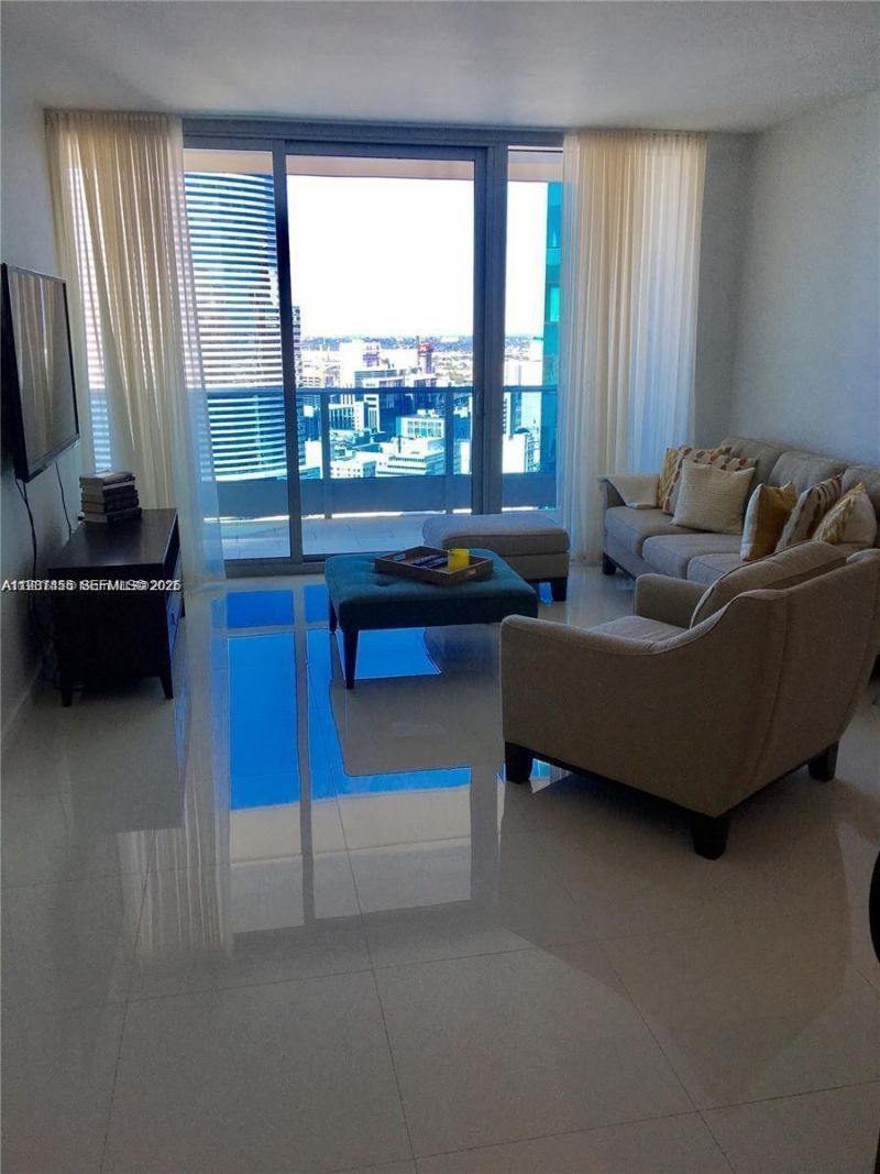 200 Biscayne Boulevard Way, Unit 3712, Miami, FL 33131 Photo
