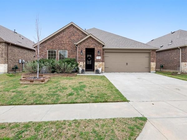 11028 Los Alamos Drive, Aubrey, TX 76227
